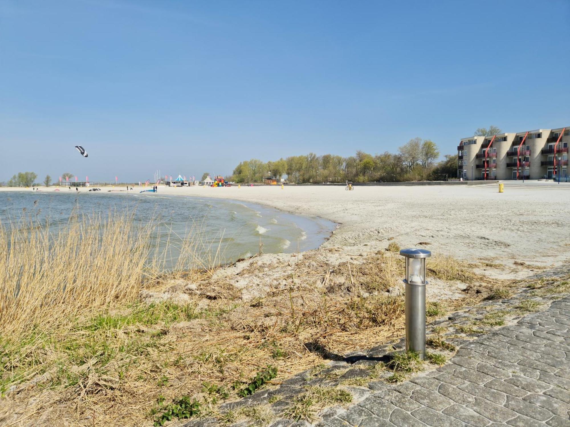 Chalet T18 Makkum Esterno foto