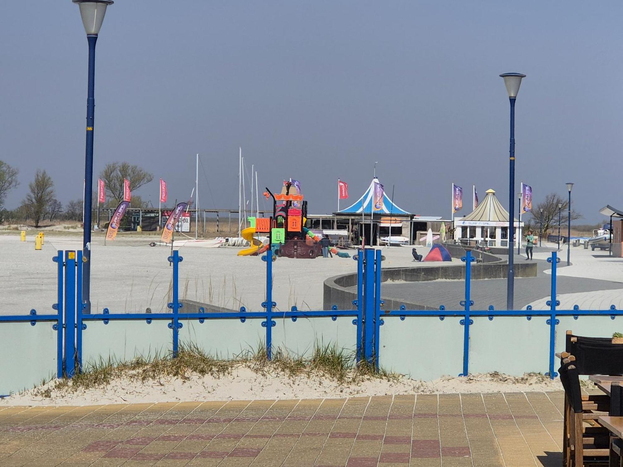 Chalet T18 Makkum Esterno foto
